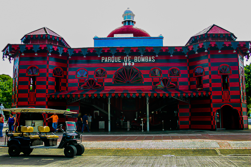Parque de Bombas — the iconic 1883 firehouse of Ponce in bold red and black stripes